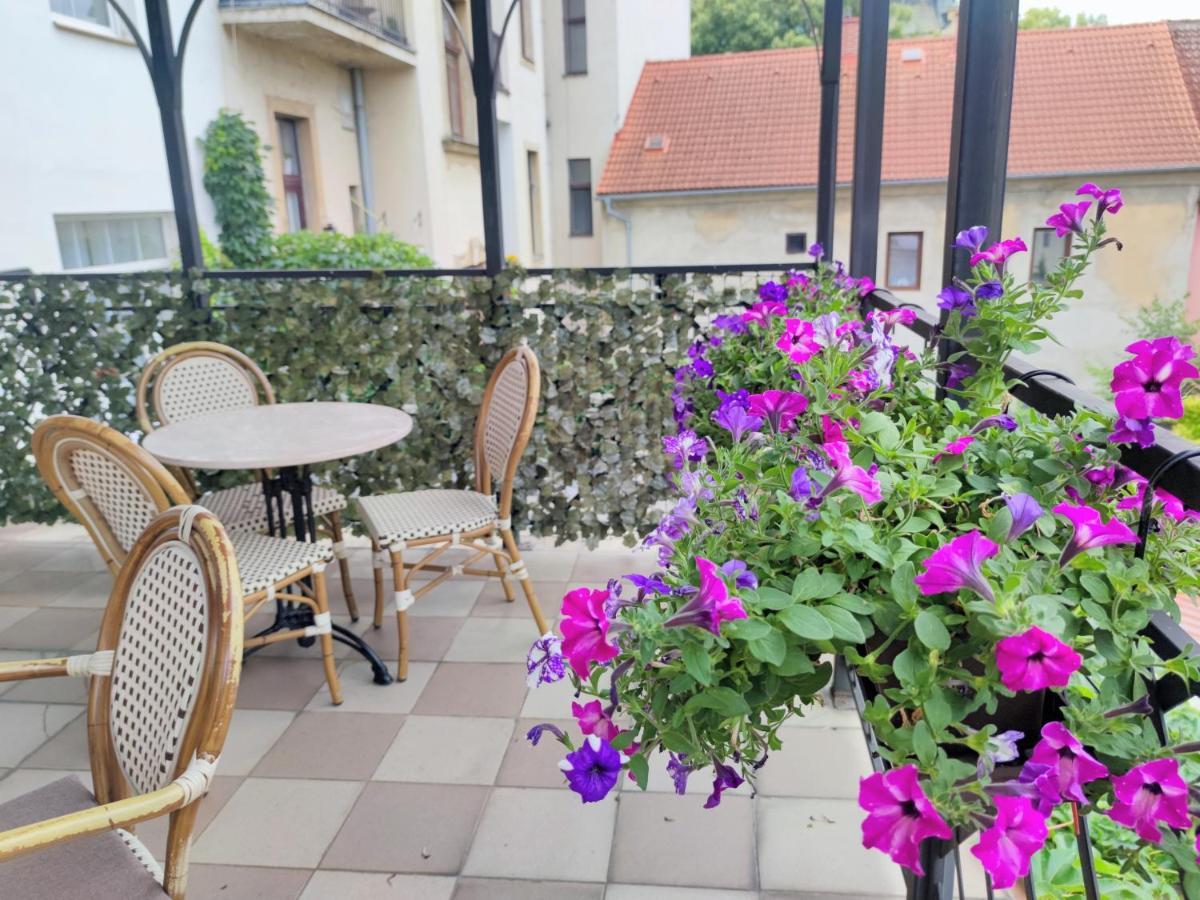 Hotel Dejmalik Литомержице Экстерьер фото